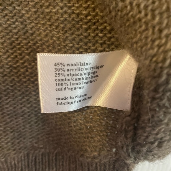 Pam & Gela Oatmeal Brown Button Up Sweater Size P - Picture 3 of 7